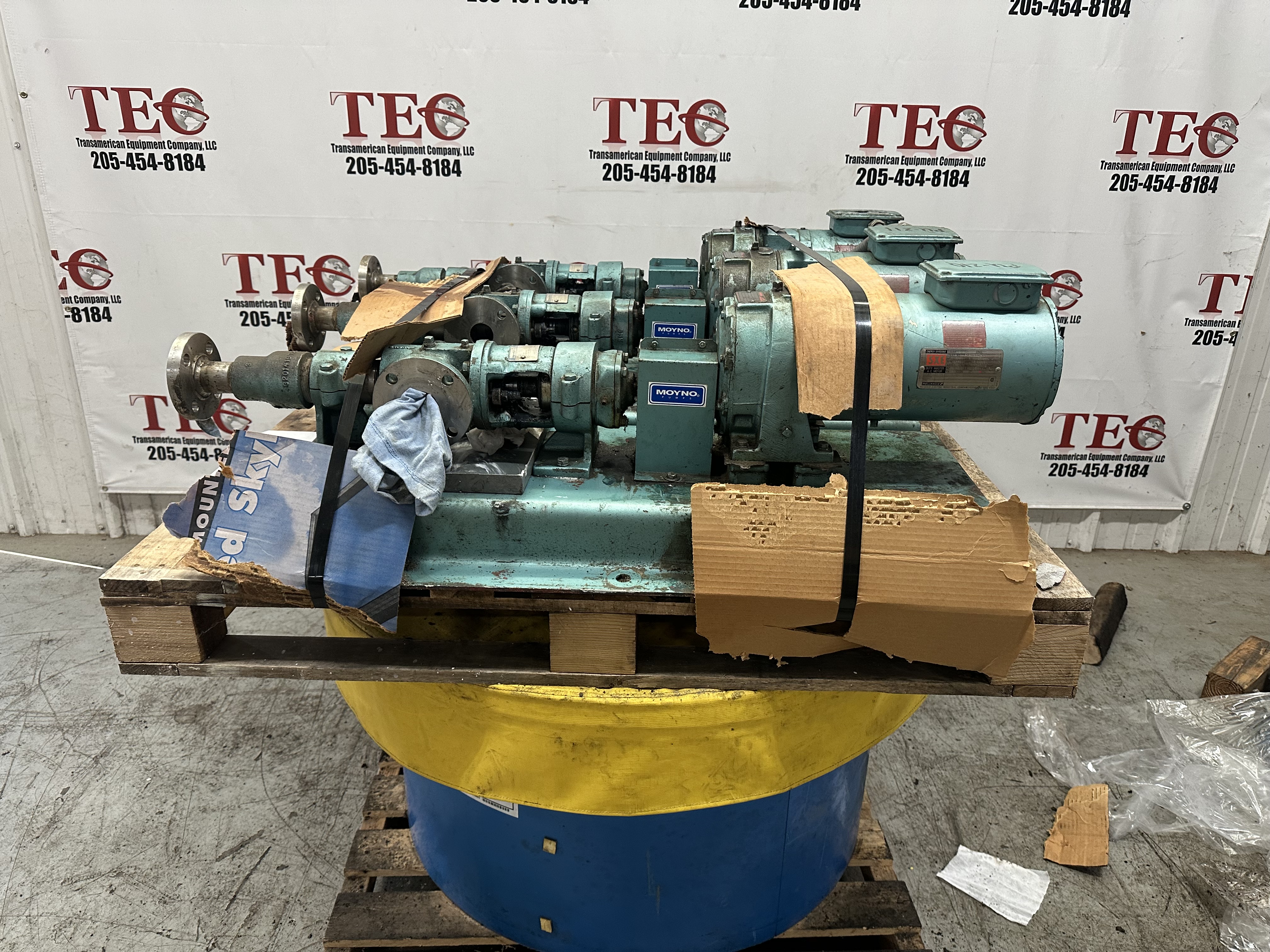 Rosedale Products industrial low pressure hydraulic accumulator